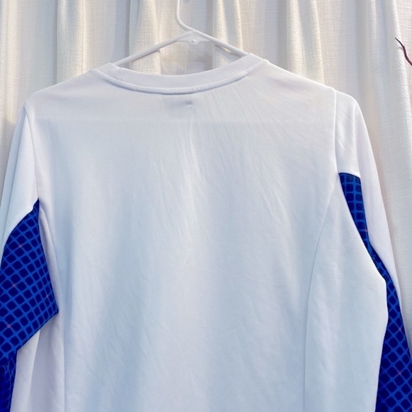 Women’s White, Blue and Black Adidas Response Polyester Athletic Top Size Large - Picture 8 of 8